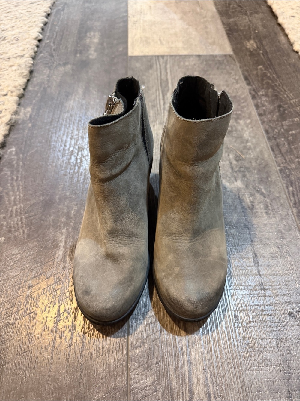 Sorel Women's Taupe Suede Ankle Booties